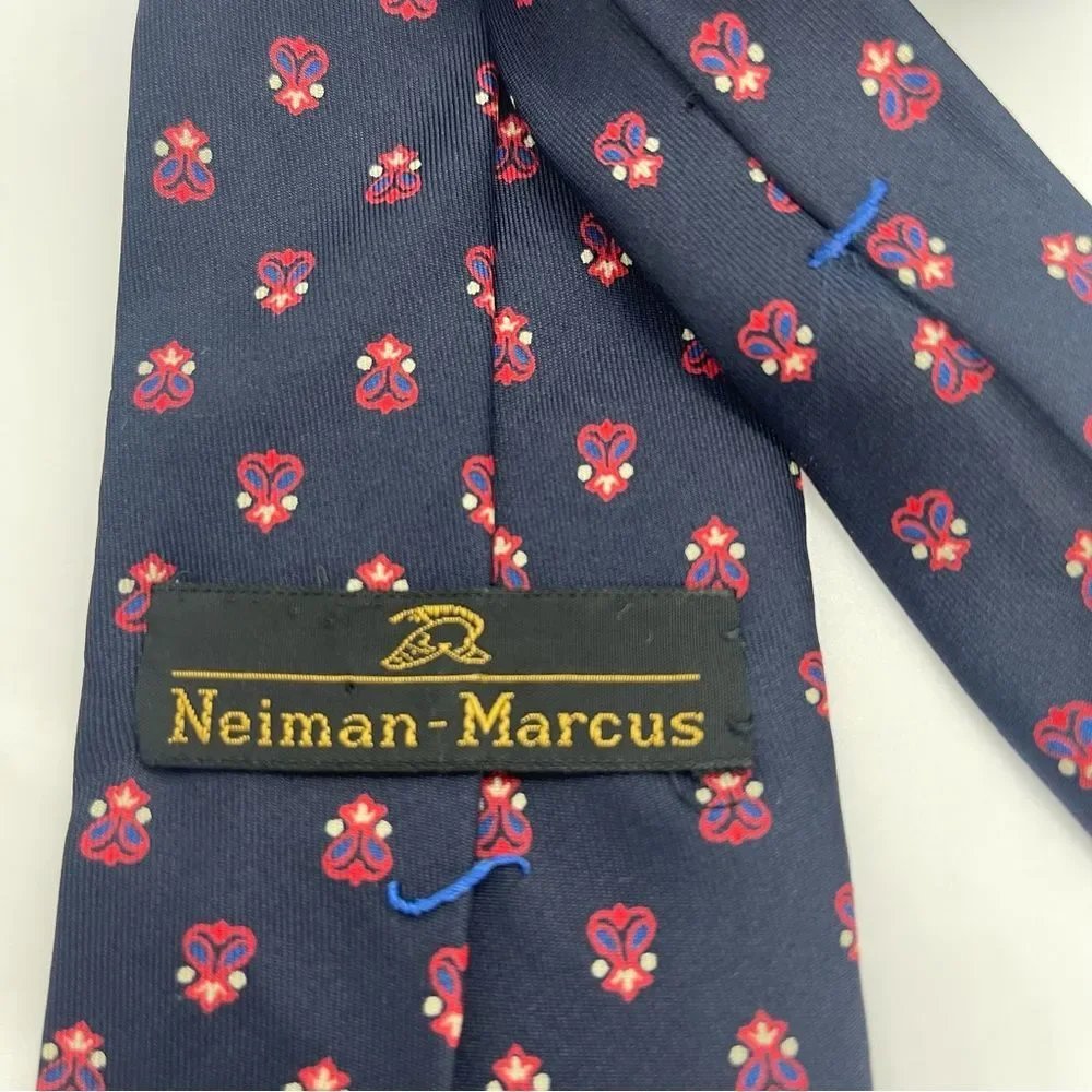 Neiman Marcus Black Red Print Necktie Office Career